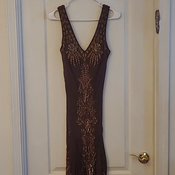 EUC VTG Marina 100% Silk Beaded and Sequined Chocolate Bown Lined Dress - Picture 7 of 17